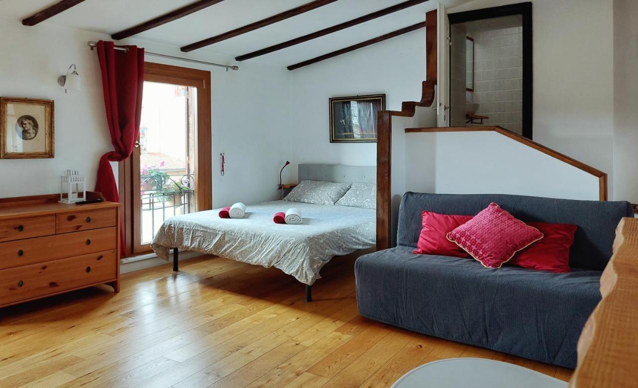 Mattia'S Penthouse - View Over Trastevere Roofs โรม ภายนอก รูปภาพ