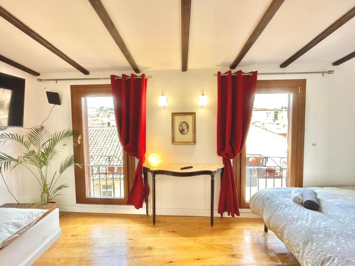 Mattia'S Penthouse - View Over Trastevere Roofs โรม ภายนอก รูปภาพ